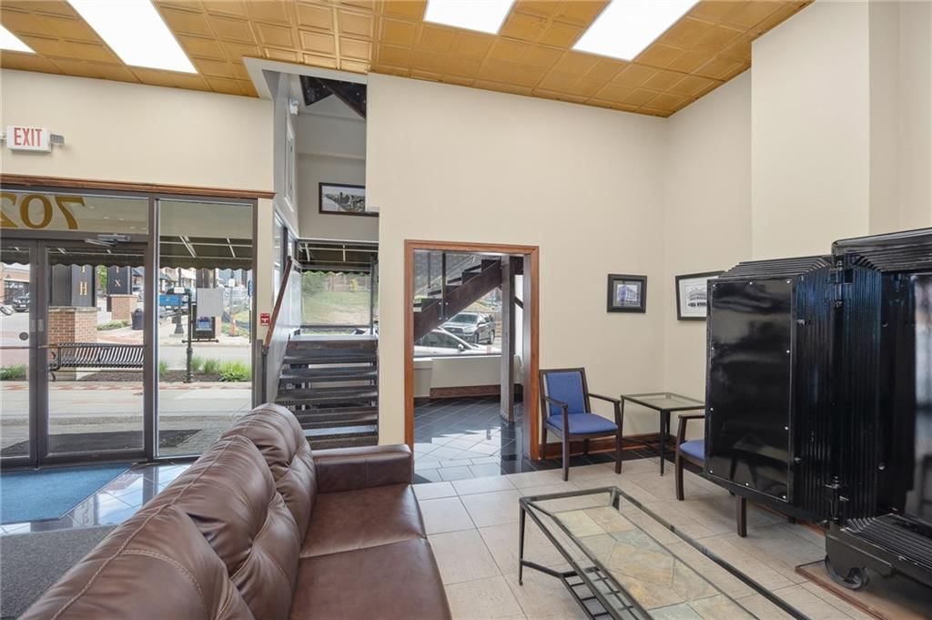 702 Felix Street — photo 25
