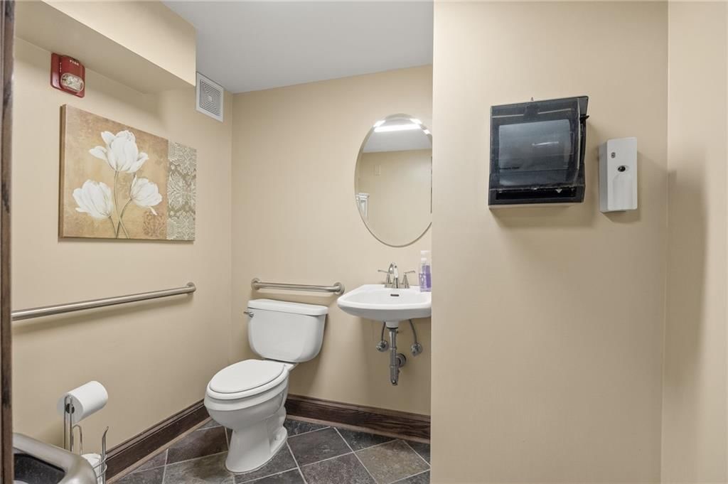 702 Felix Street — photo 29