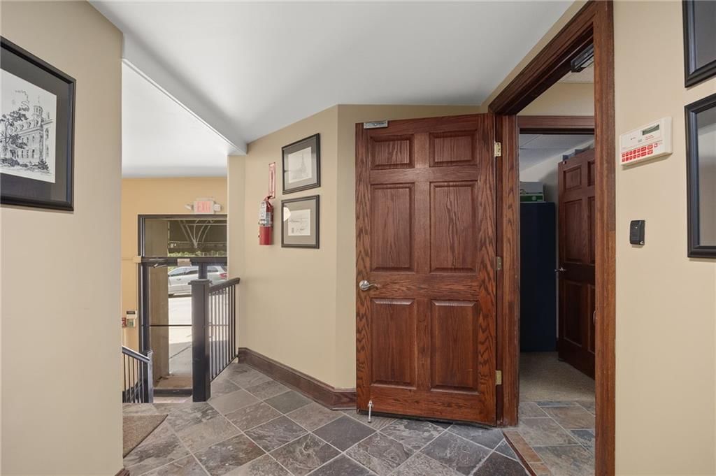 702 Felix Street — photo 31