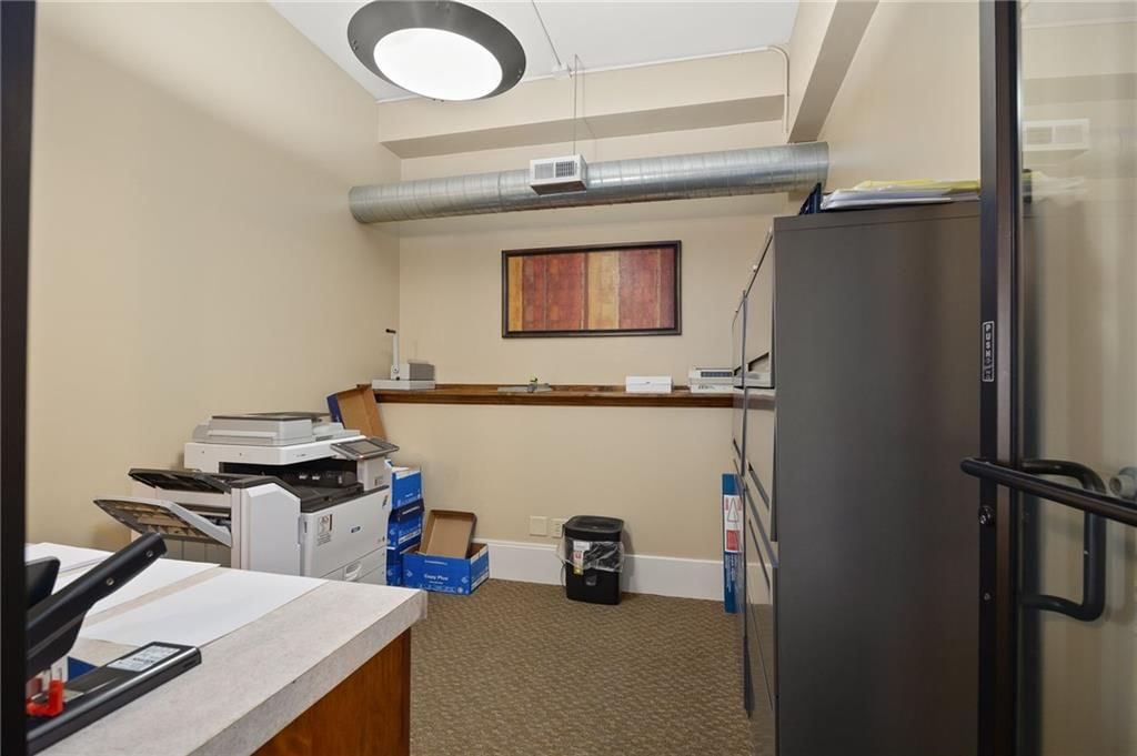 702 Felix Street — photo 37