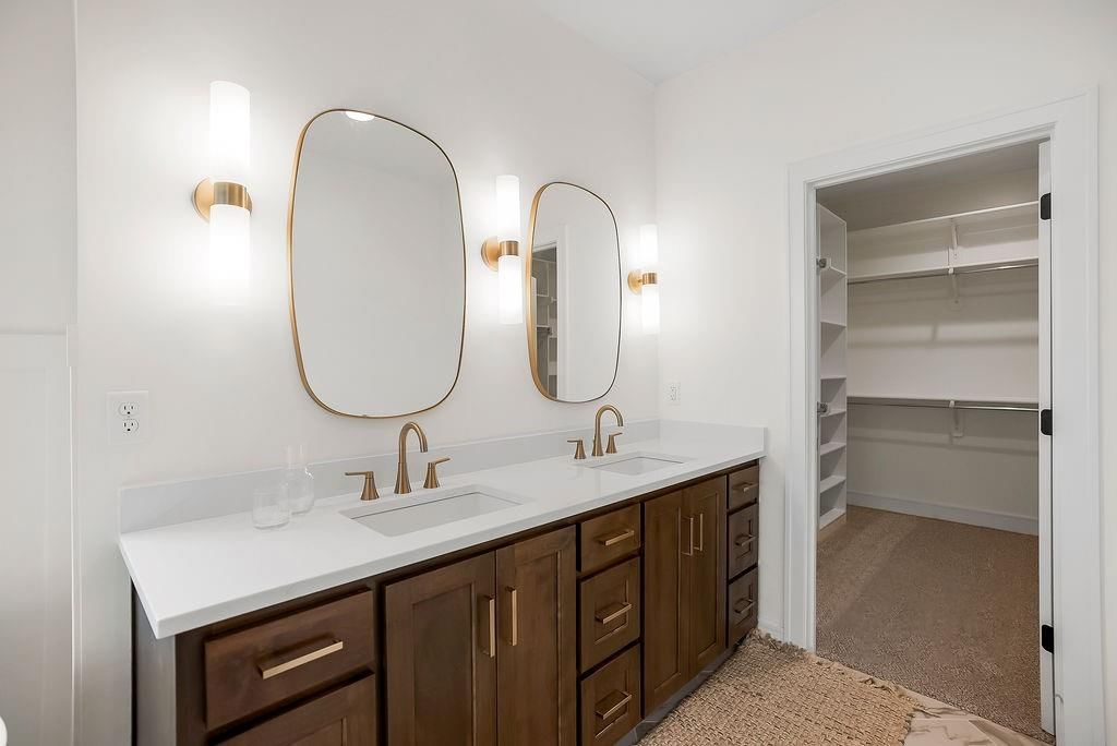 2417 W 177th Street — photo 30