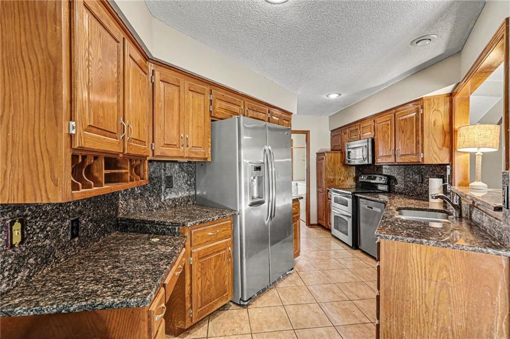 2118 S Central Street — photo 10