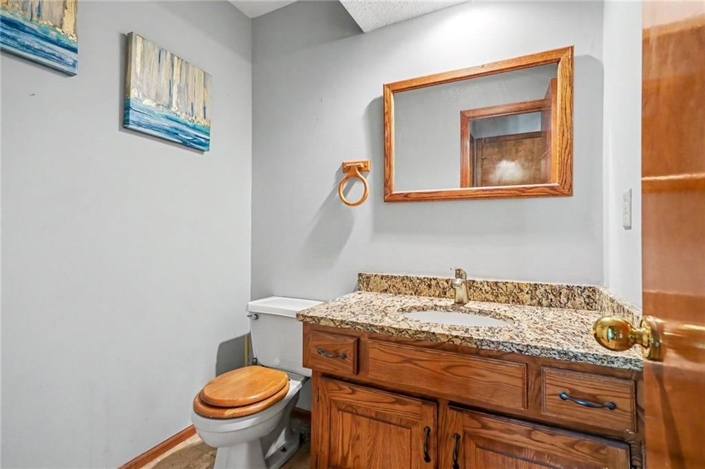 2118 S Central Street — photo 12