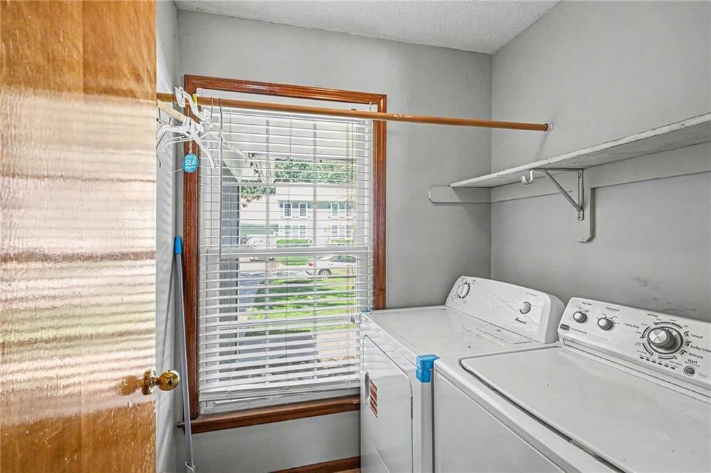 2118 S Central Street — photo 26