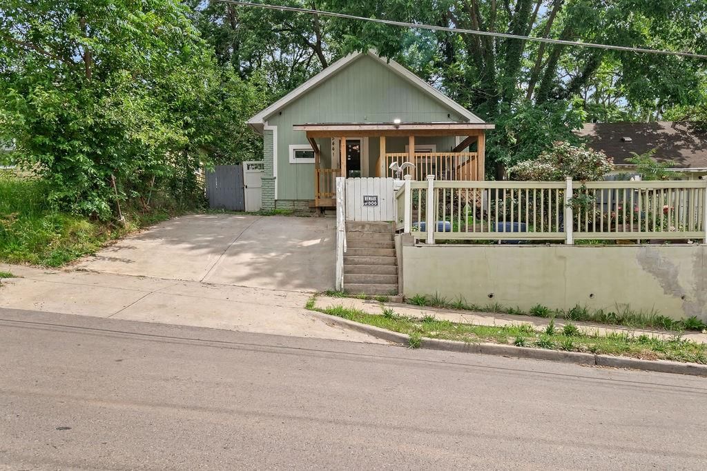 5441 E 27th Street, Kansas City, MO