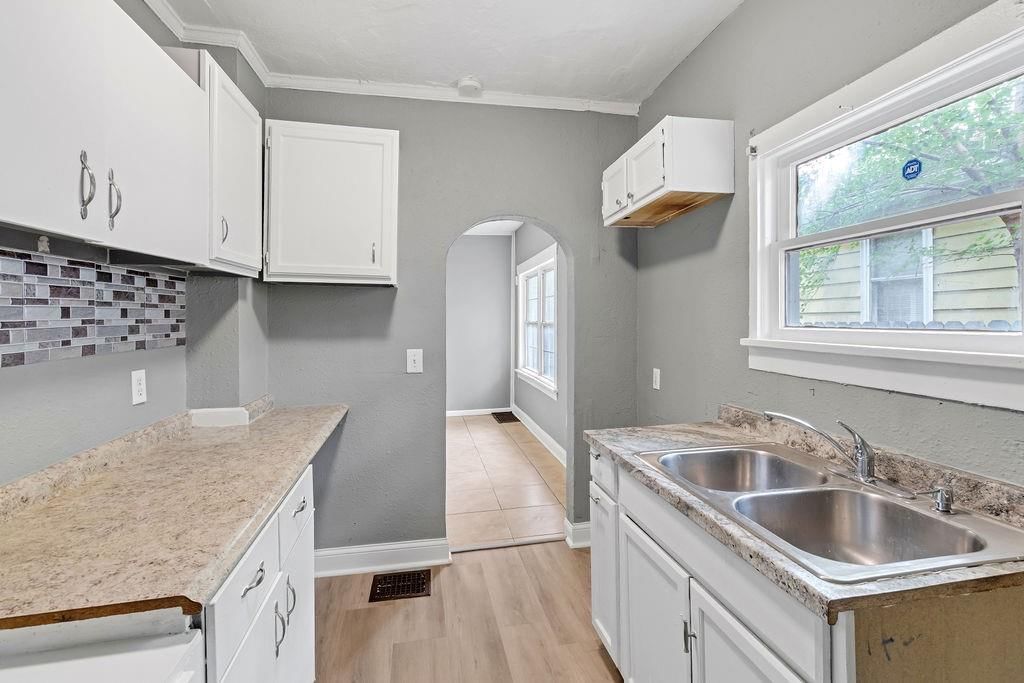 5441 E 27th Street — photo 10