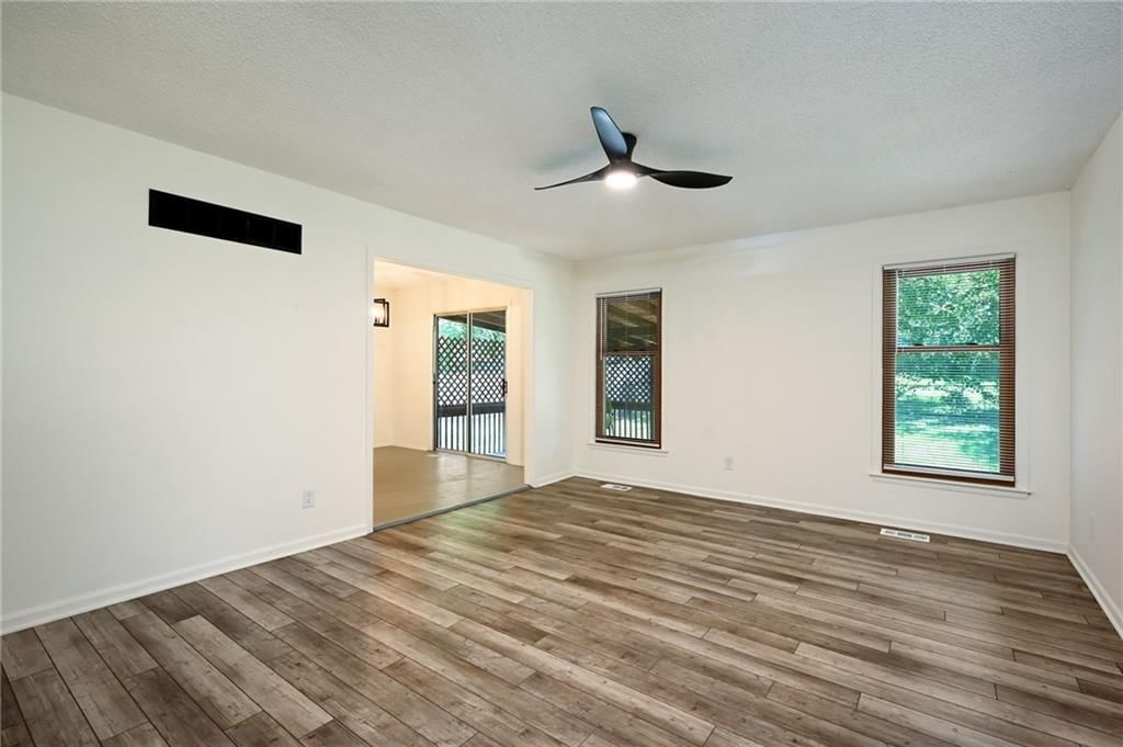 821 Heather Drive — photo 4