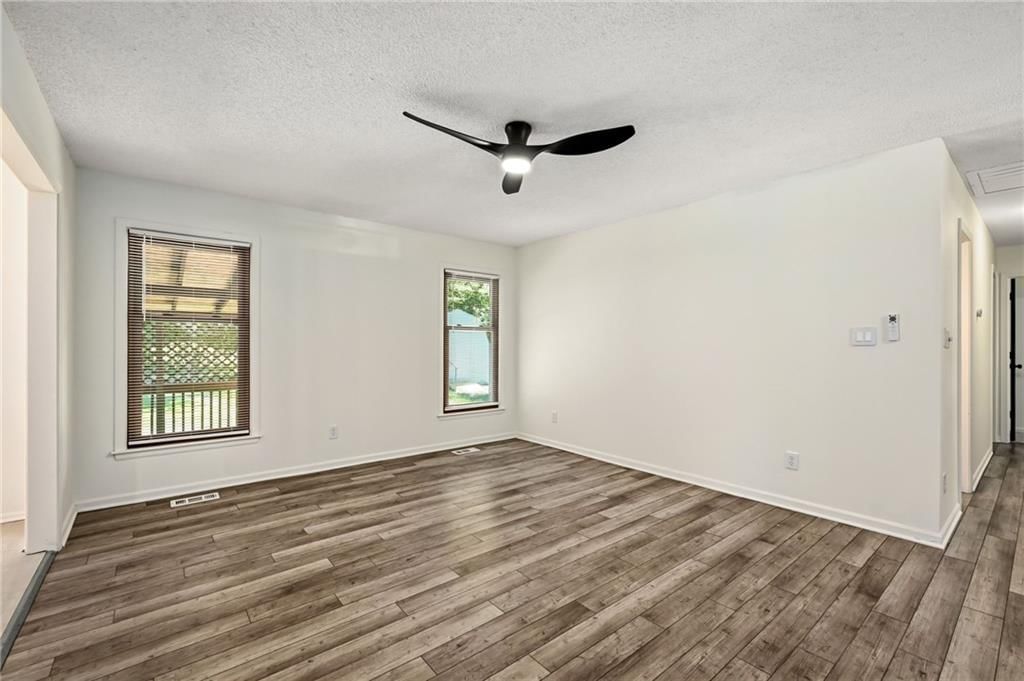 821 Heather Drive — photo 6