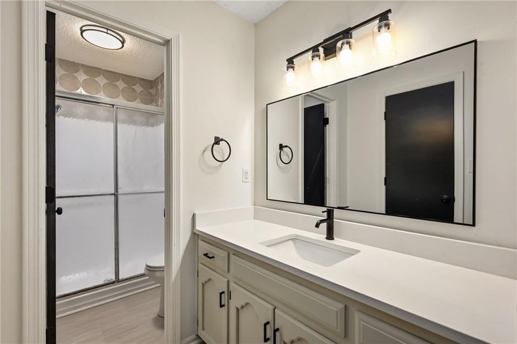 821 Heather Drive — photo 14