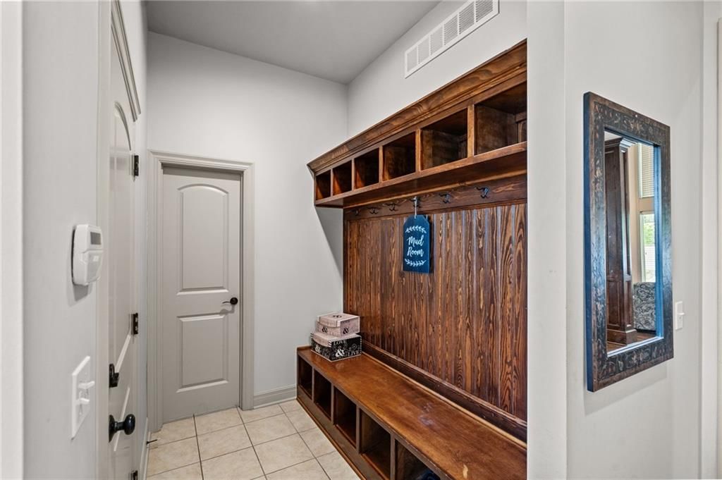 20215 W 89th Terrace — photo 15