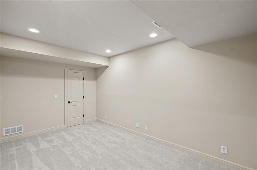 20215 W 89th Terrace — photo 47