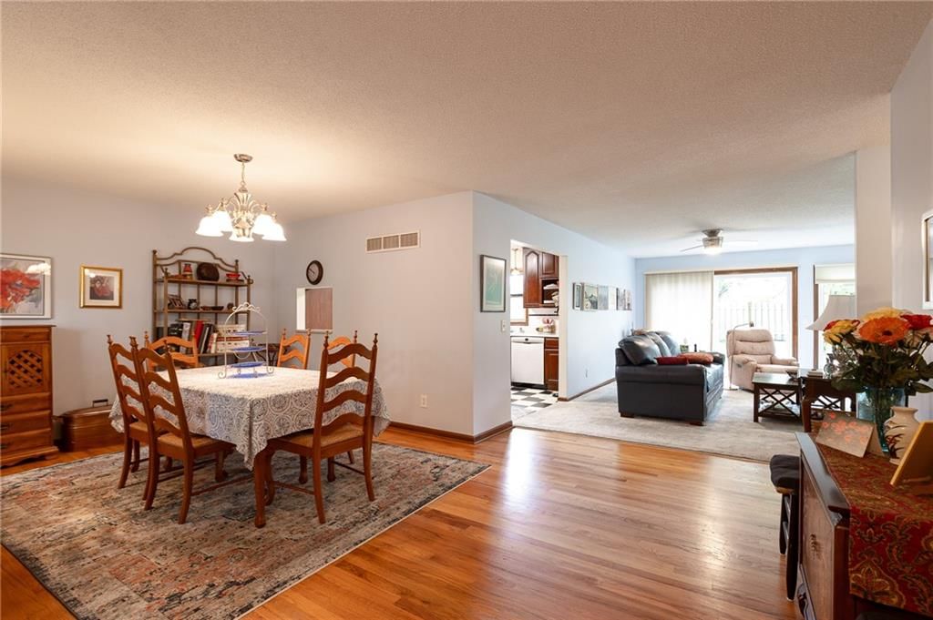 1400 SW CHARLESTON Street — photo 8