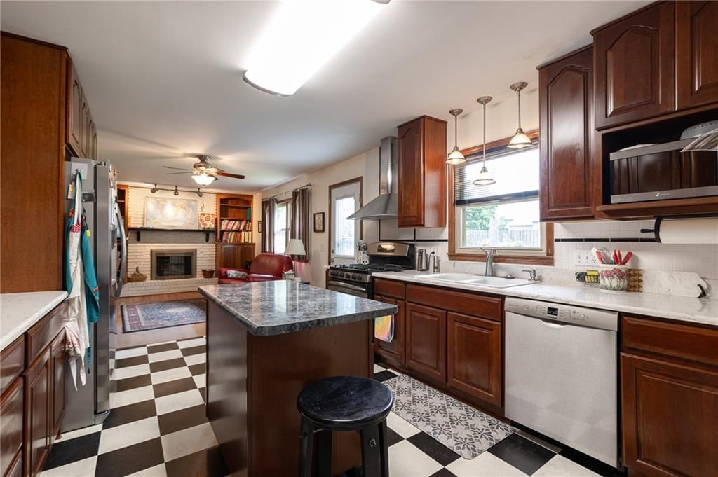 1400 SW CHARLESTON Street — photo 15