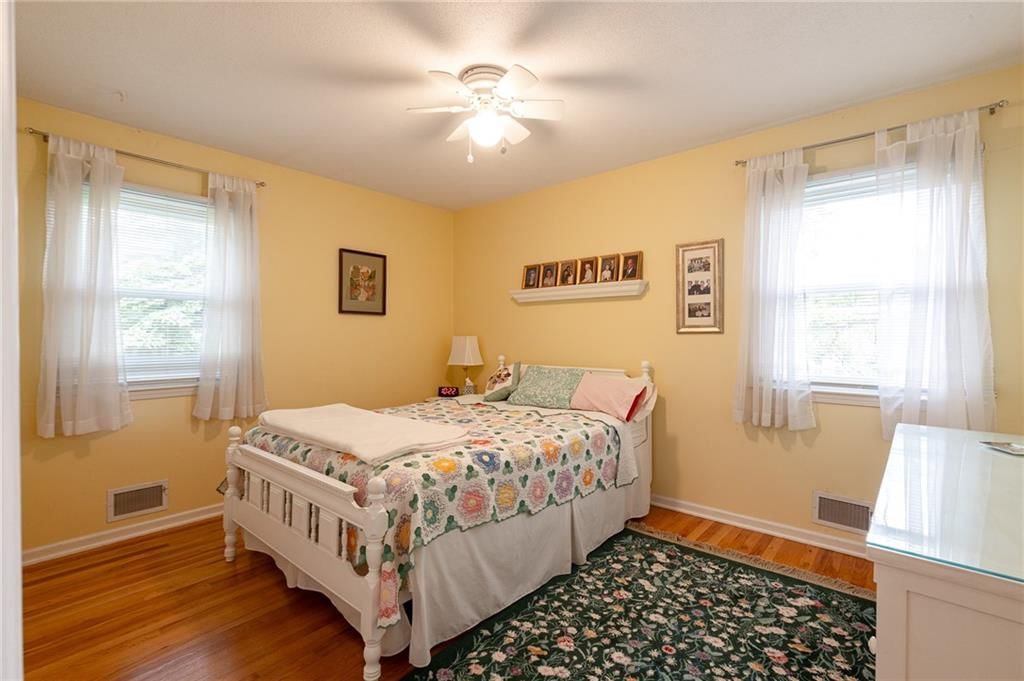 1400 SW CHARLESTON Street — photo 24