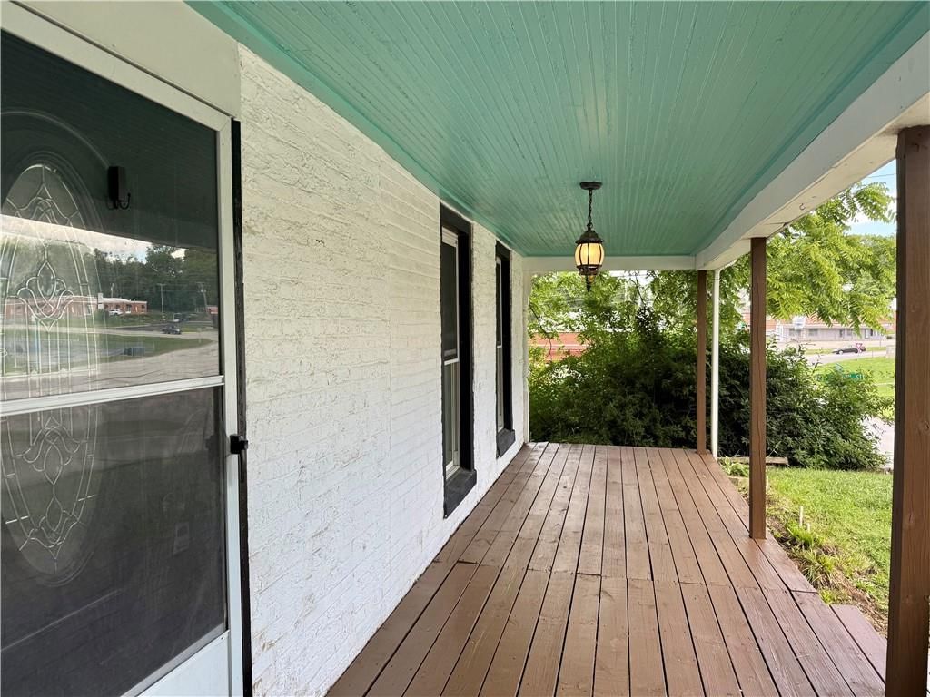 1000 4th Street — photo 3