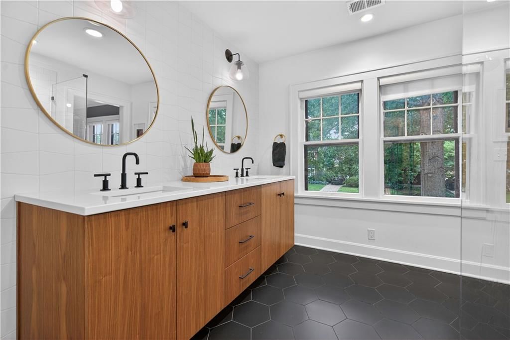 24 W 69th Street — photo 30