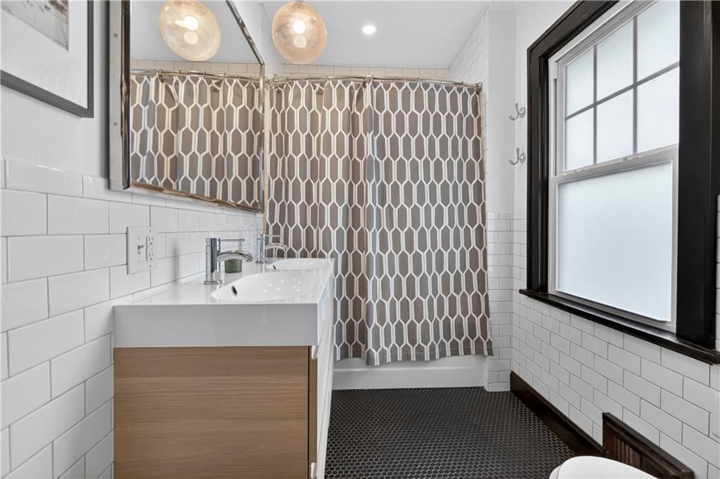 24 W 69th Street — photo 34