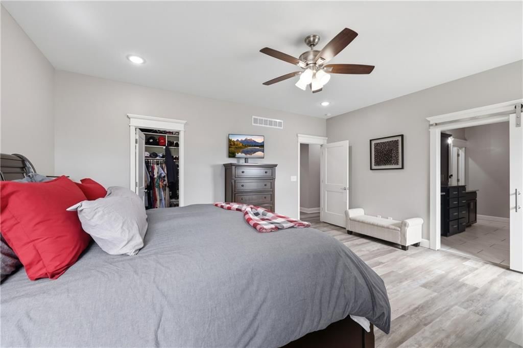 1809 NW Nicholas Drive — photo 9