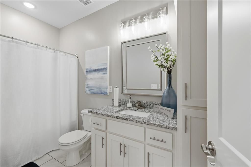 1809 NW Nicholas Drive — photo 15