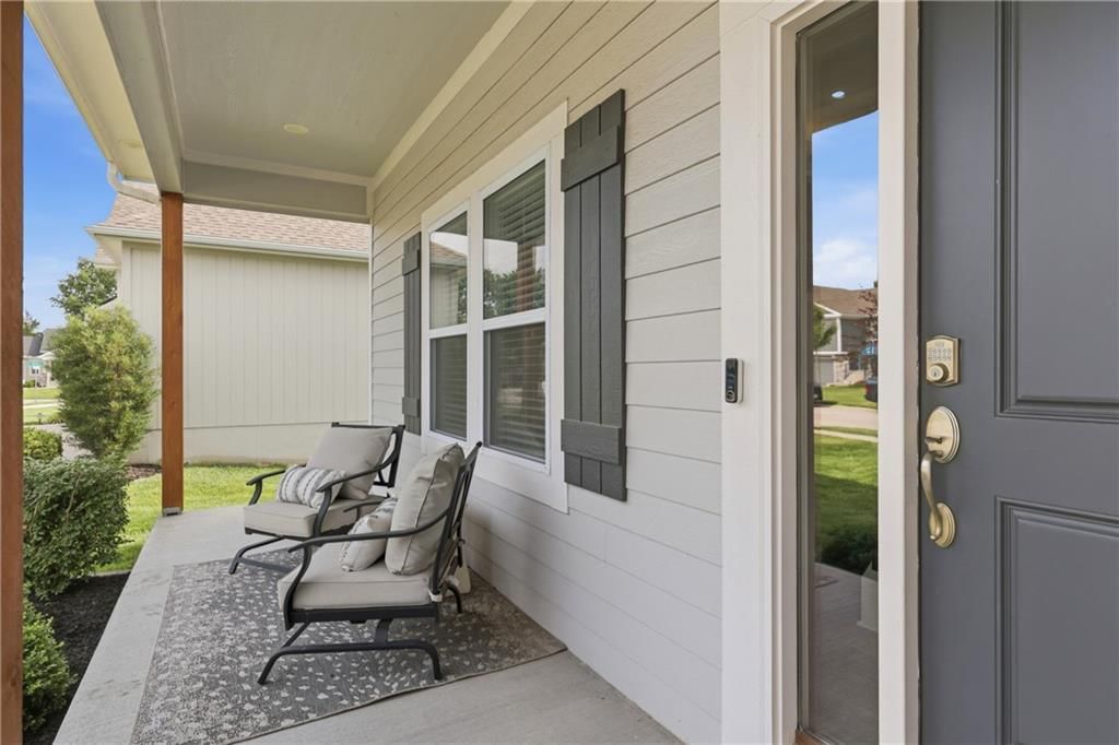 1809 NW Nicholas Drive — photo 27