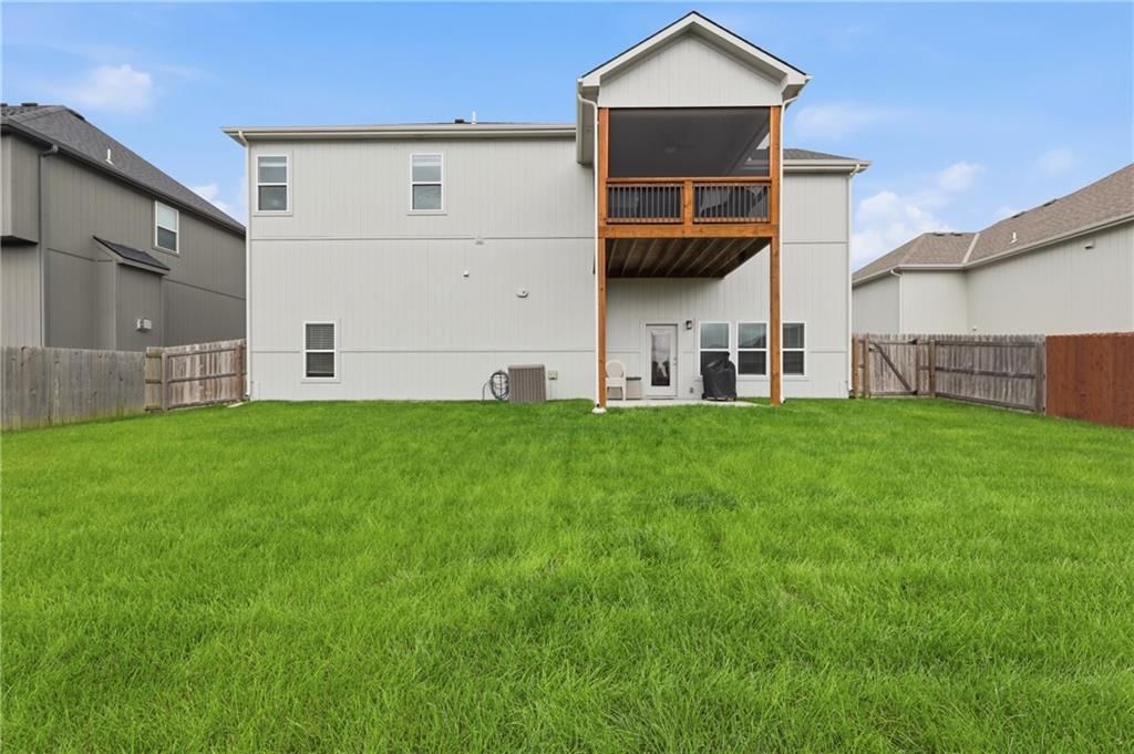 1809 NW Nicholas Drive — photo 29