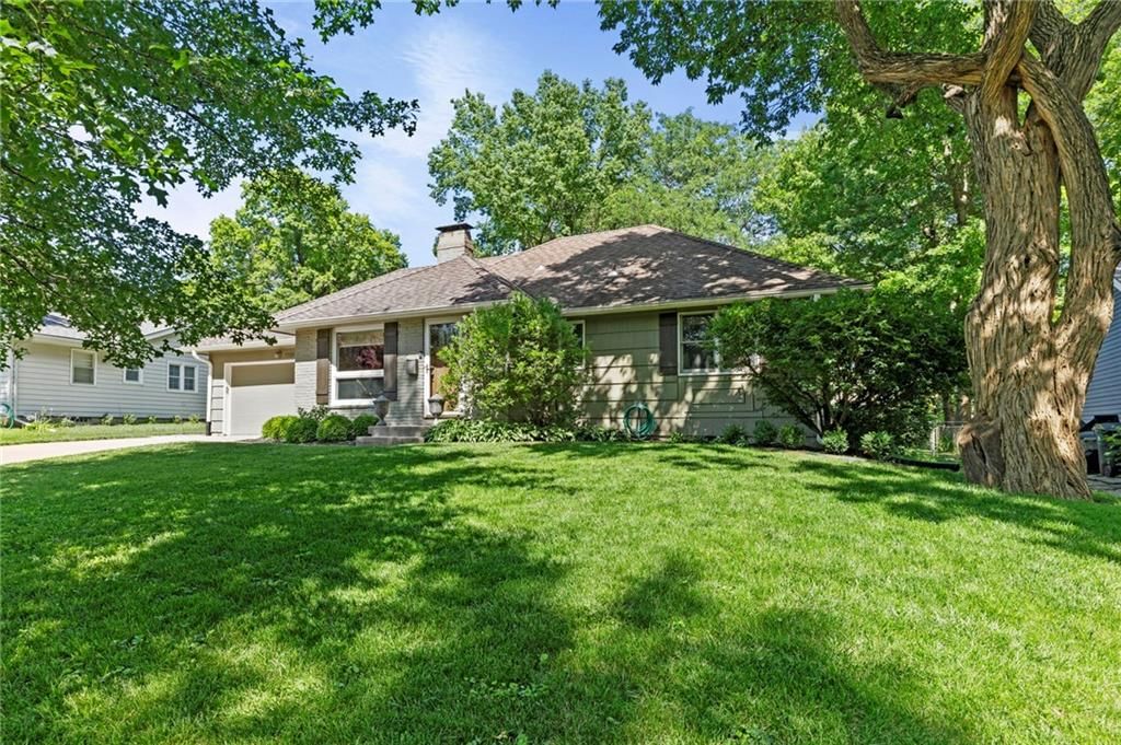 7729 Windsor Street — photo 3