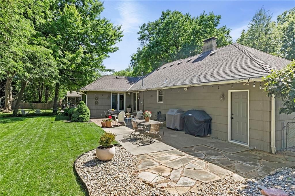 7729 Windsor Street — photo 11