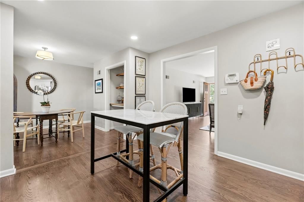 7729 Windsor Street — photo 23