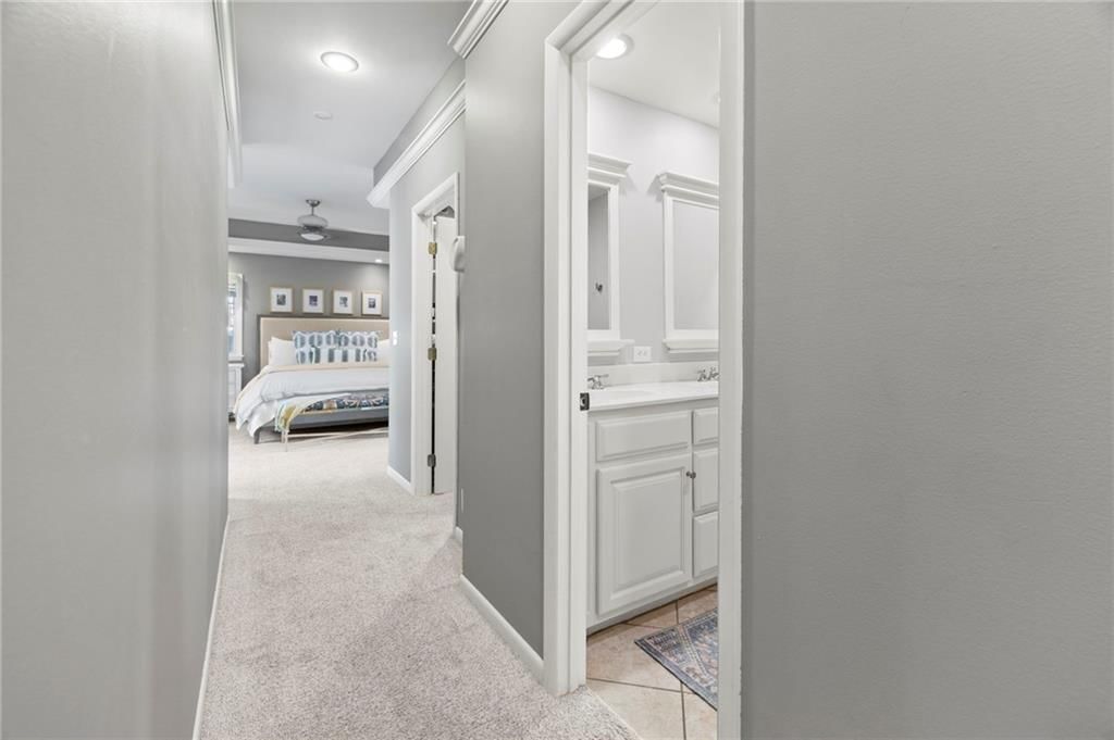 7729 Windsor Street — photo 36