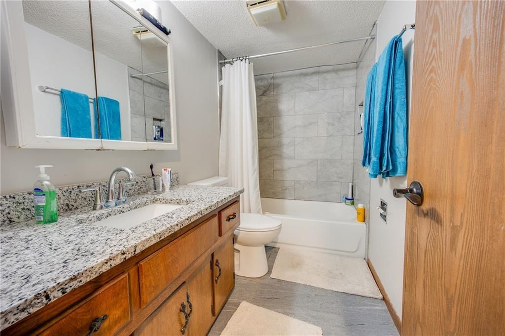 3615-3617 Brush Creek Drive — photo 21