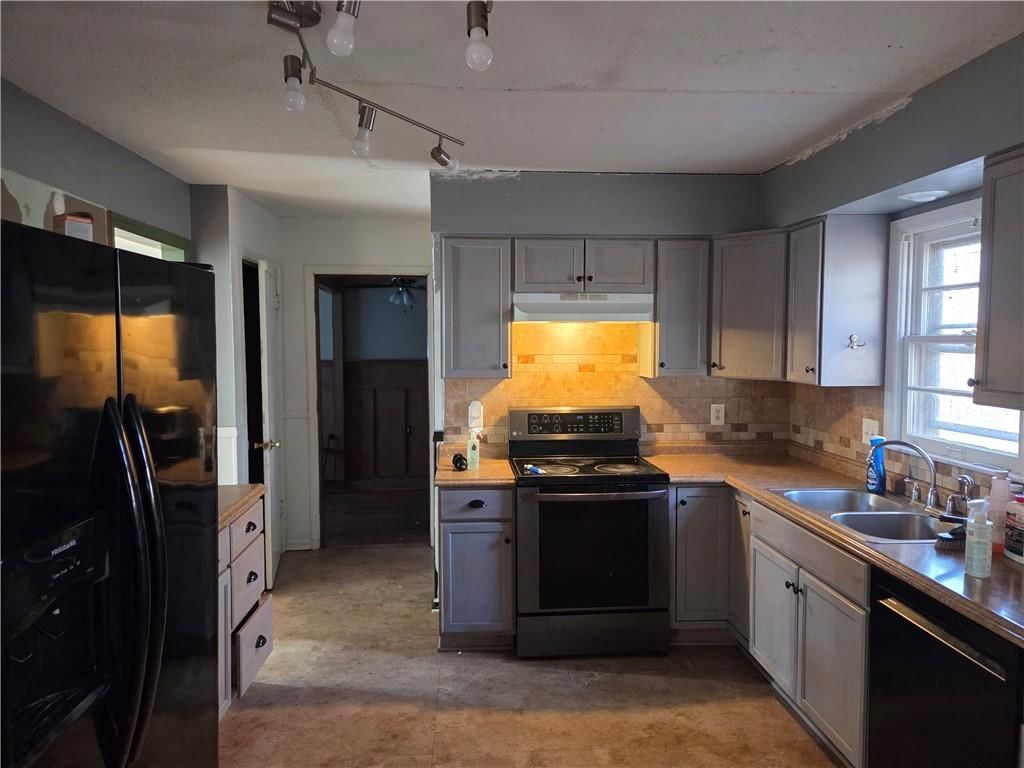 8510 E 110th Terrace — photo 3