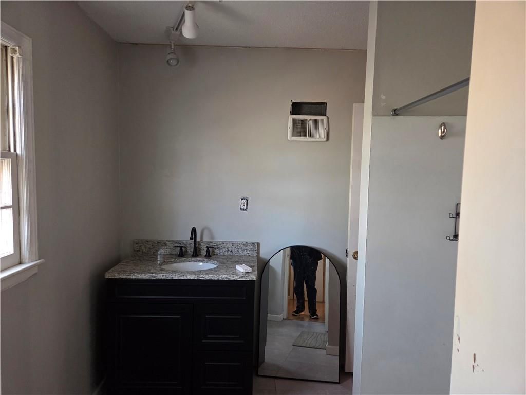 8510 E 110th Terrace — photo 6