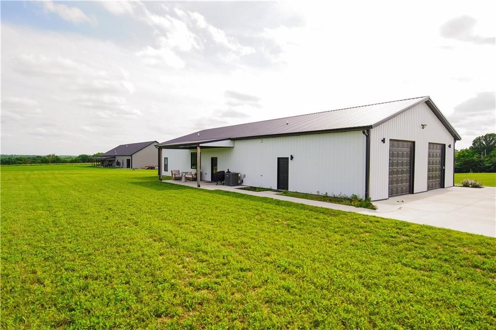 8009 S Enochs Mills Road — photo 47