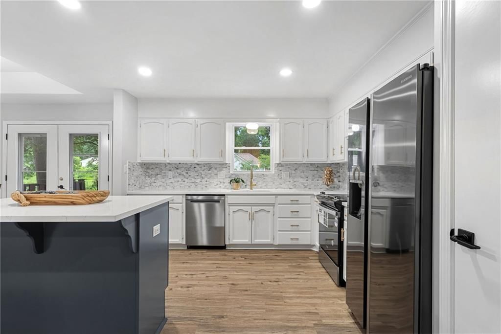 101 Manor Drive — photo 16