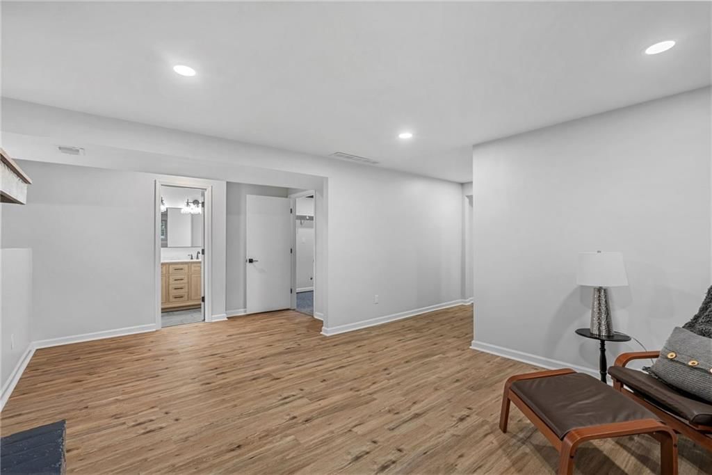 101 Manor Drive — photo 21