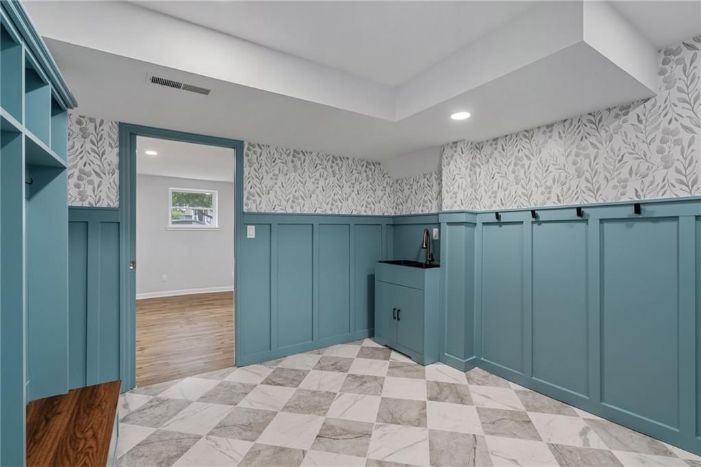 101 Manor Drive — photo 26