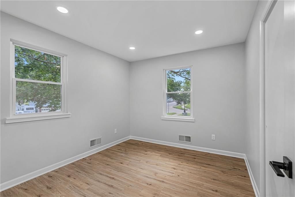 101 Manor Drive — photo 37