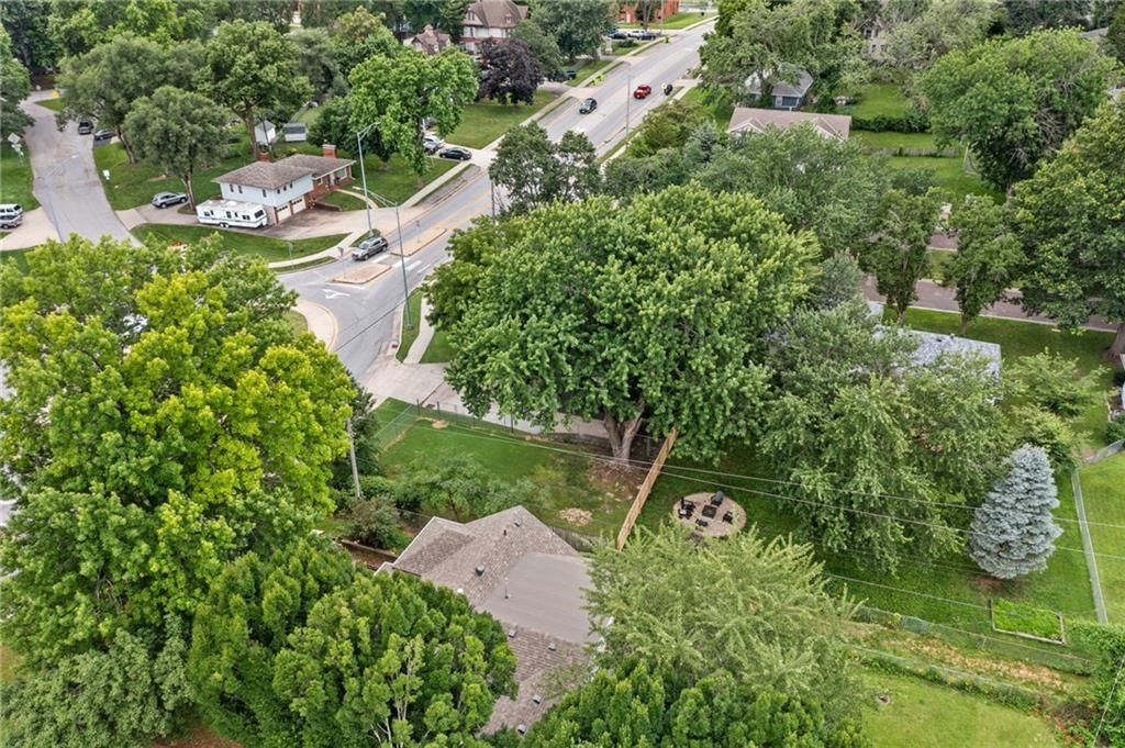 101 Manor Drive — photo 46