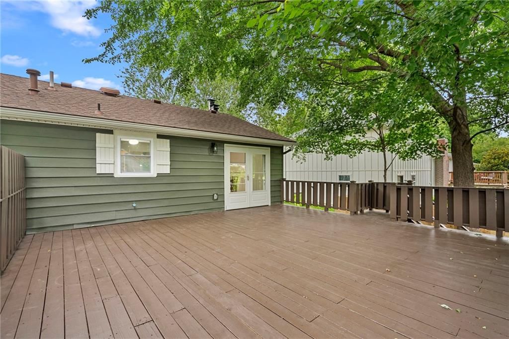101 Manor Drive — photo 53