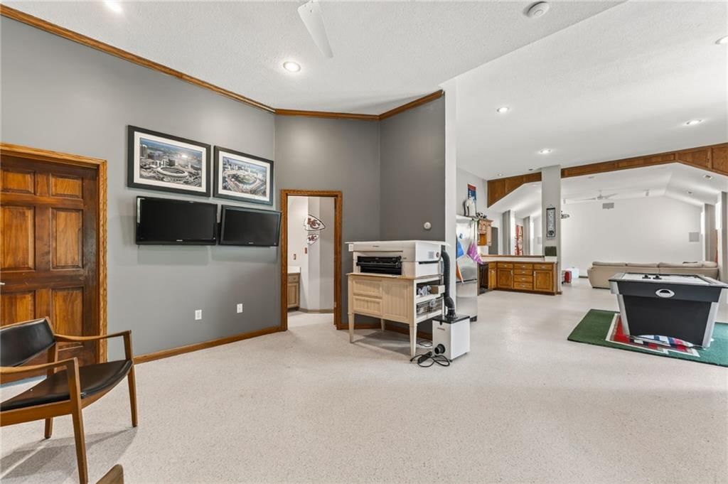 7608 NW Roberts Road — photo 34