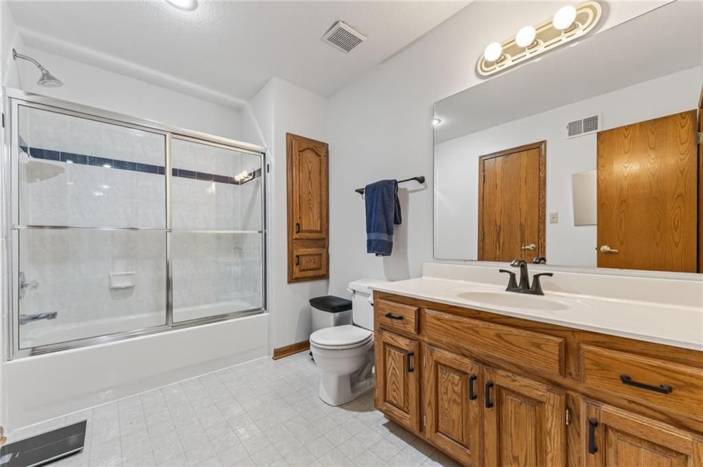 7608 NW Roberts Road — photo 45
