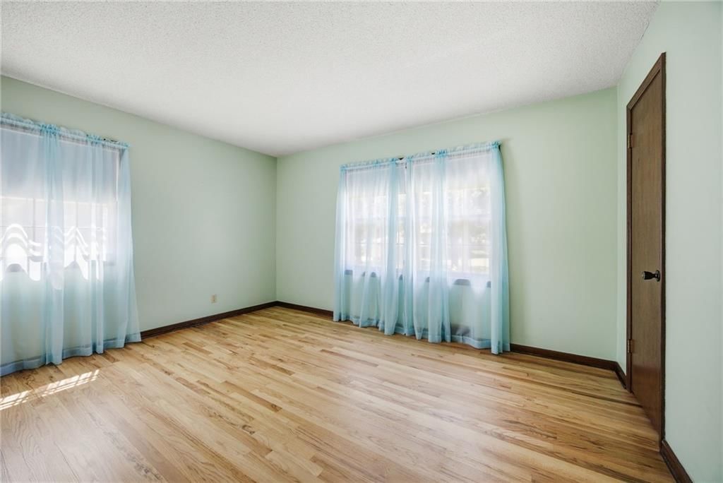 8500 W 72nd Street — photo 35