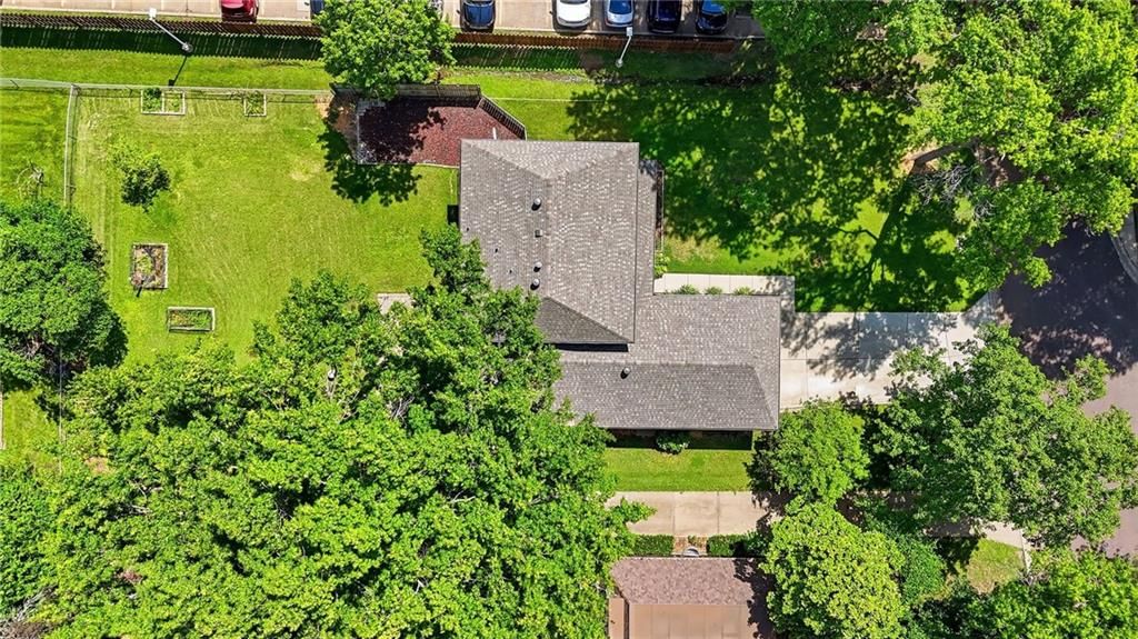 8500 W 72nd Street — photo 55