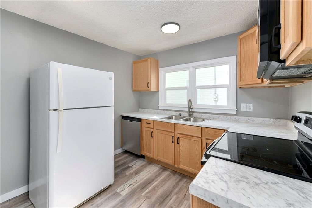 111 E Dryden Street — photo 12