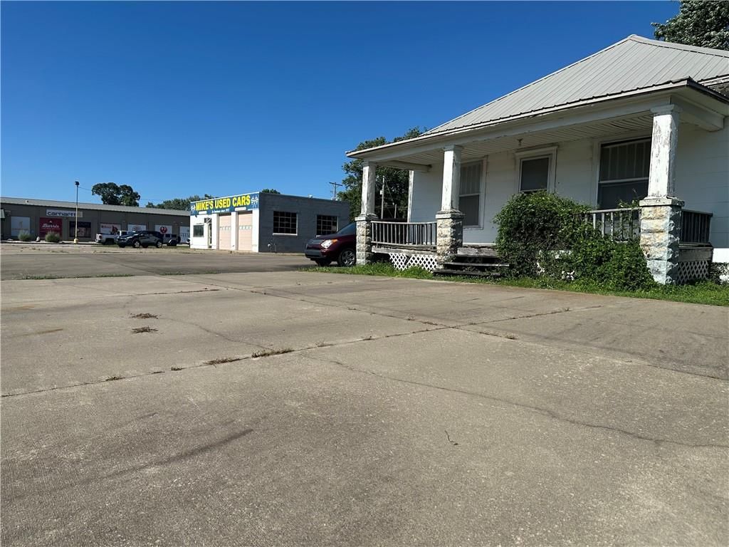 1712 N Broadway Street — photo 12