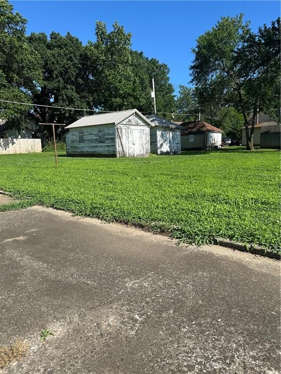 1712 N Broadway Street — photo 15