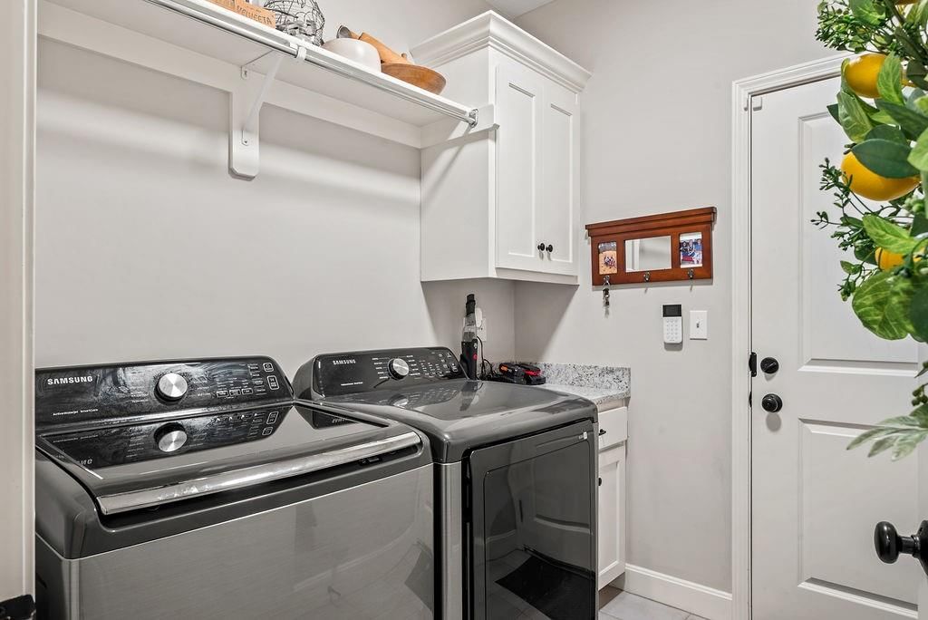 716 E 110th Terrace — photo 14
