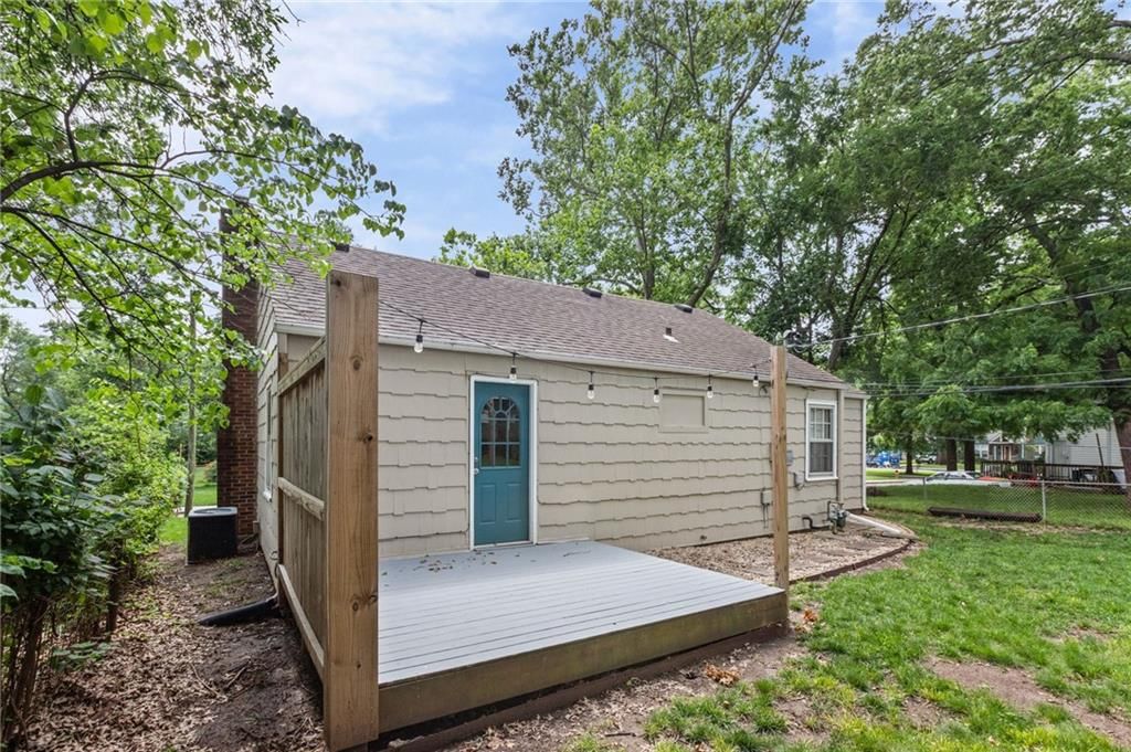5227 Rosewood Drive — photo 6