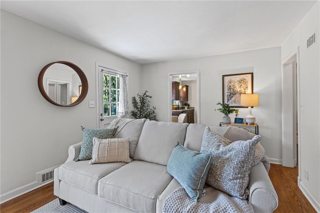 5227 Rosewood Drive — photo 10