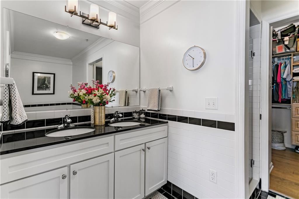 2929 McGee Street — photo 28